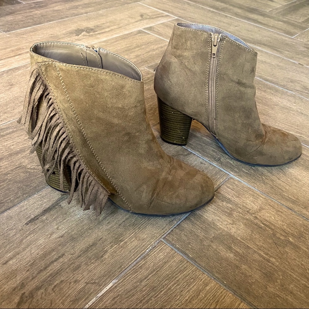 QUPID Fringe Booties